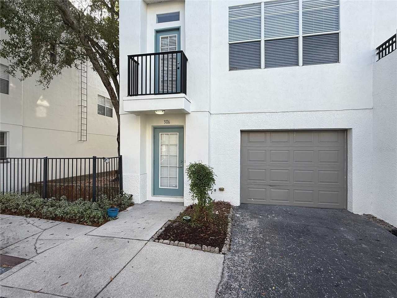 3116 Toscana Cir - Photo 4 of 20