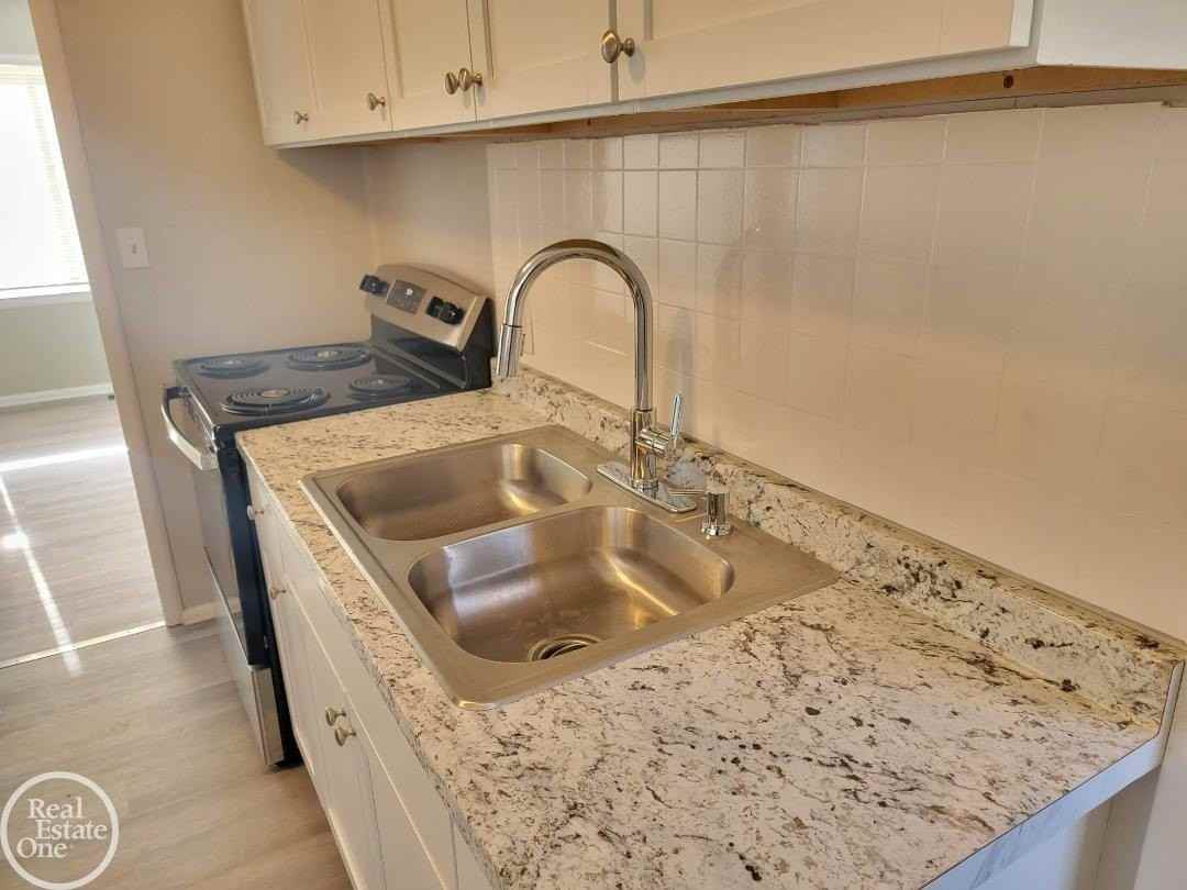 13415 Sherman Ave - Photo 5 of 14