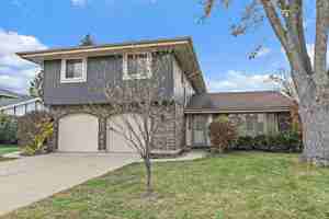 featured image of 1126 Tiverton Court