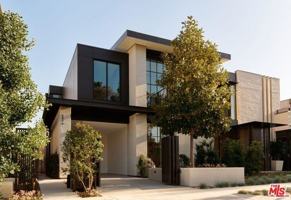 featured image of 8890 Rosewood Avenue