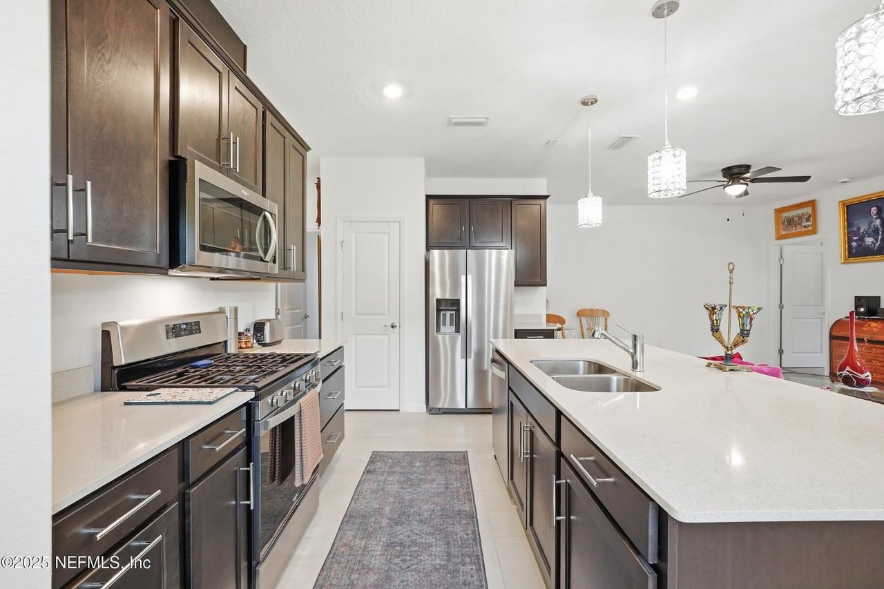 607 Blind Oak Cir - Photo 7 of 39