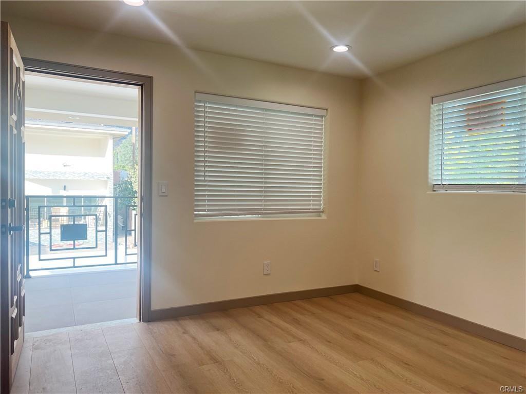 1514 E Woodbury Rd #1-2 - Photo 7 of 8