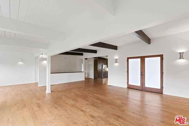 1042 Olancha Dr - Photo 6 of 8