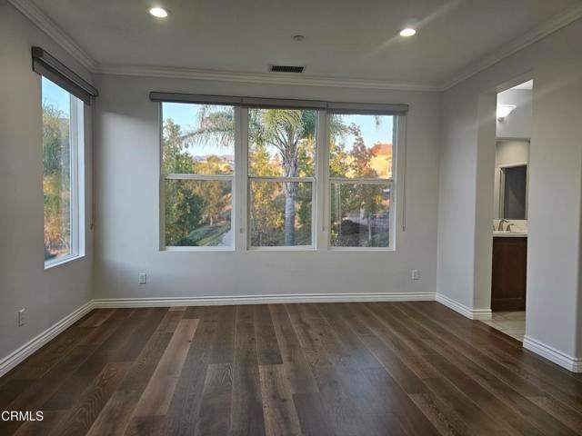 7454 Chanteclair Ct - Photo 3 of 8