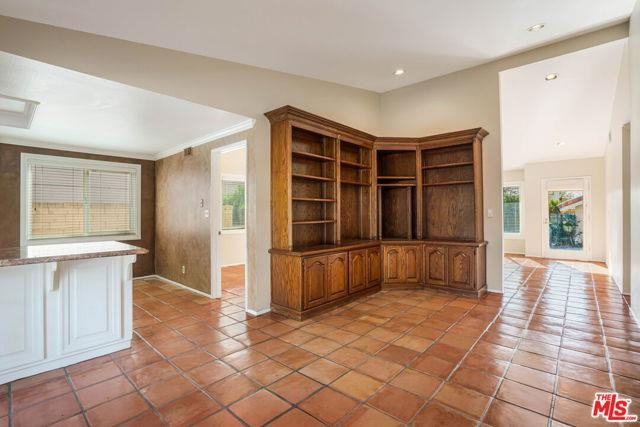 17141 Nevette Ct - Photo 7 of 8