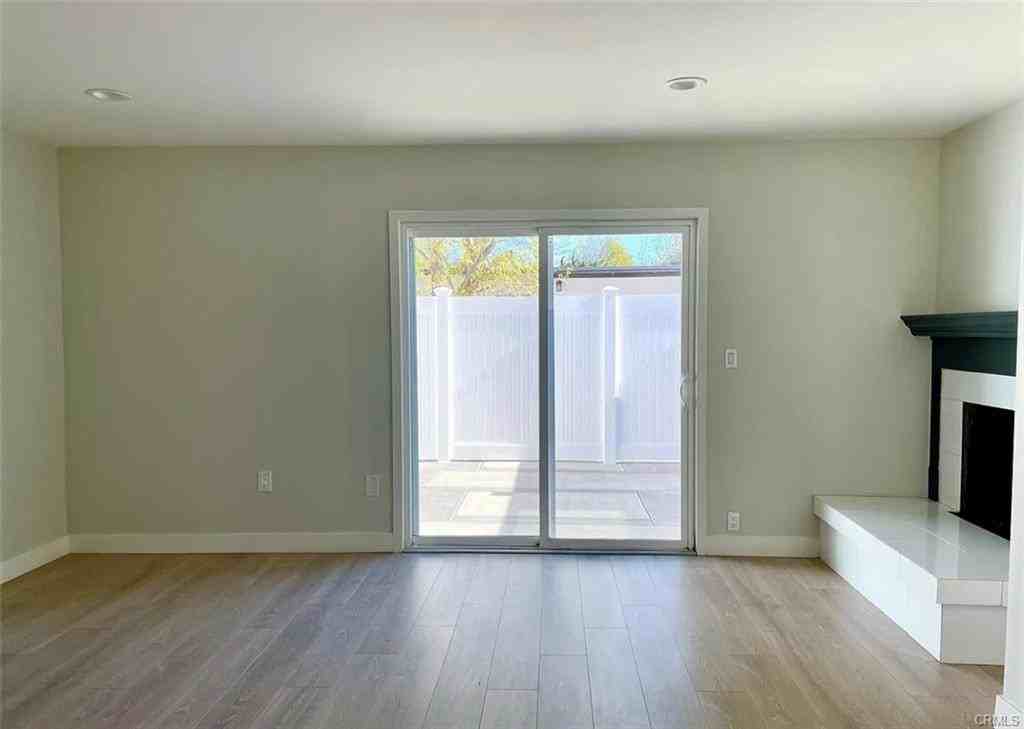 8466 Quartz Ave - Photo 3 of 6