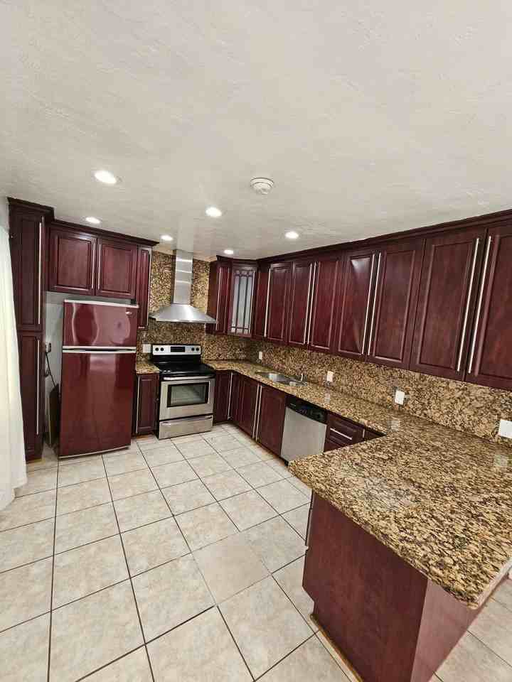 655 Sw 19th Rd #1 - Photo 2 of 16