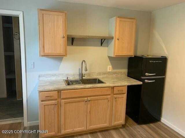 117 Cross St - Photo 2 of 7