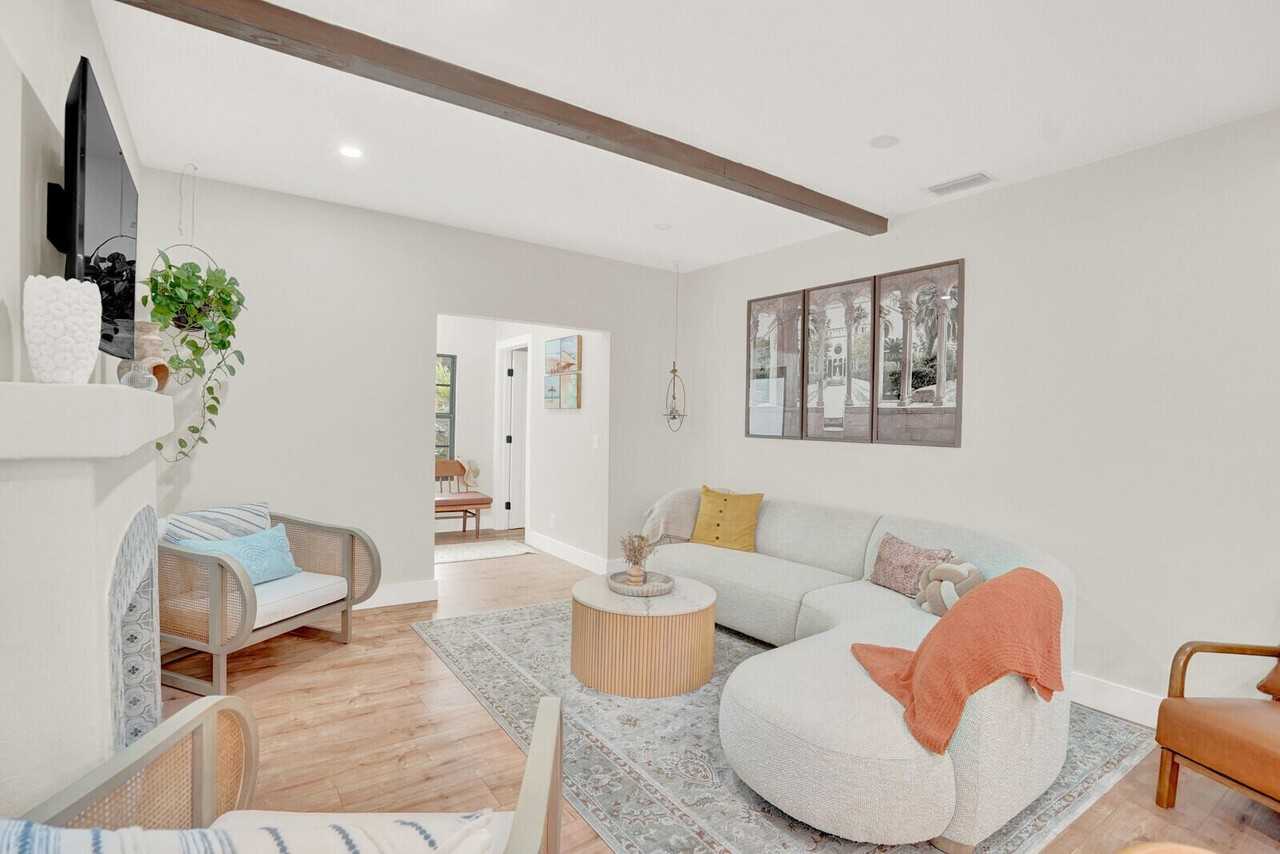 727 Fernwood Dr - Photo 7 of 46