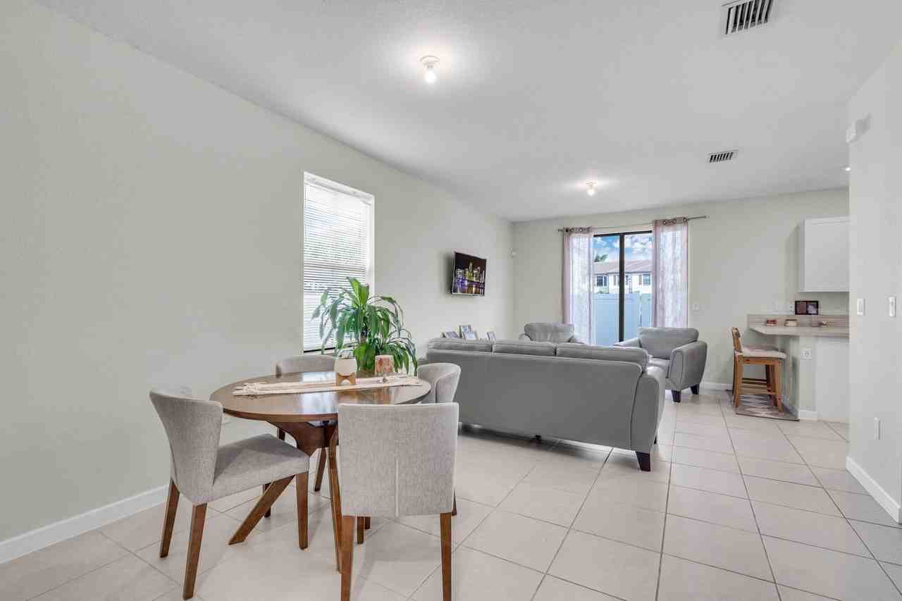 11101 11101 W 33rd Court Court - Photo 5 of 45