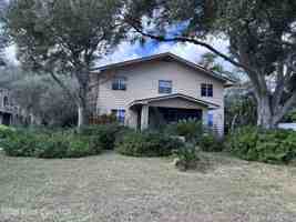 featured image of 803 Rockledge Drive #2