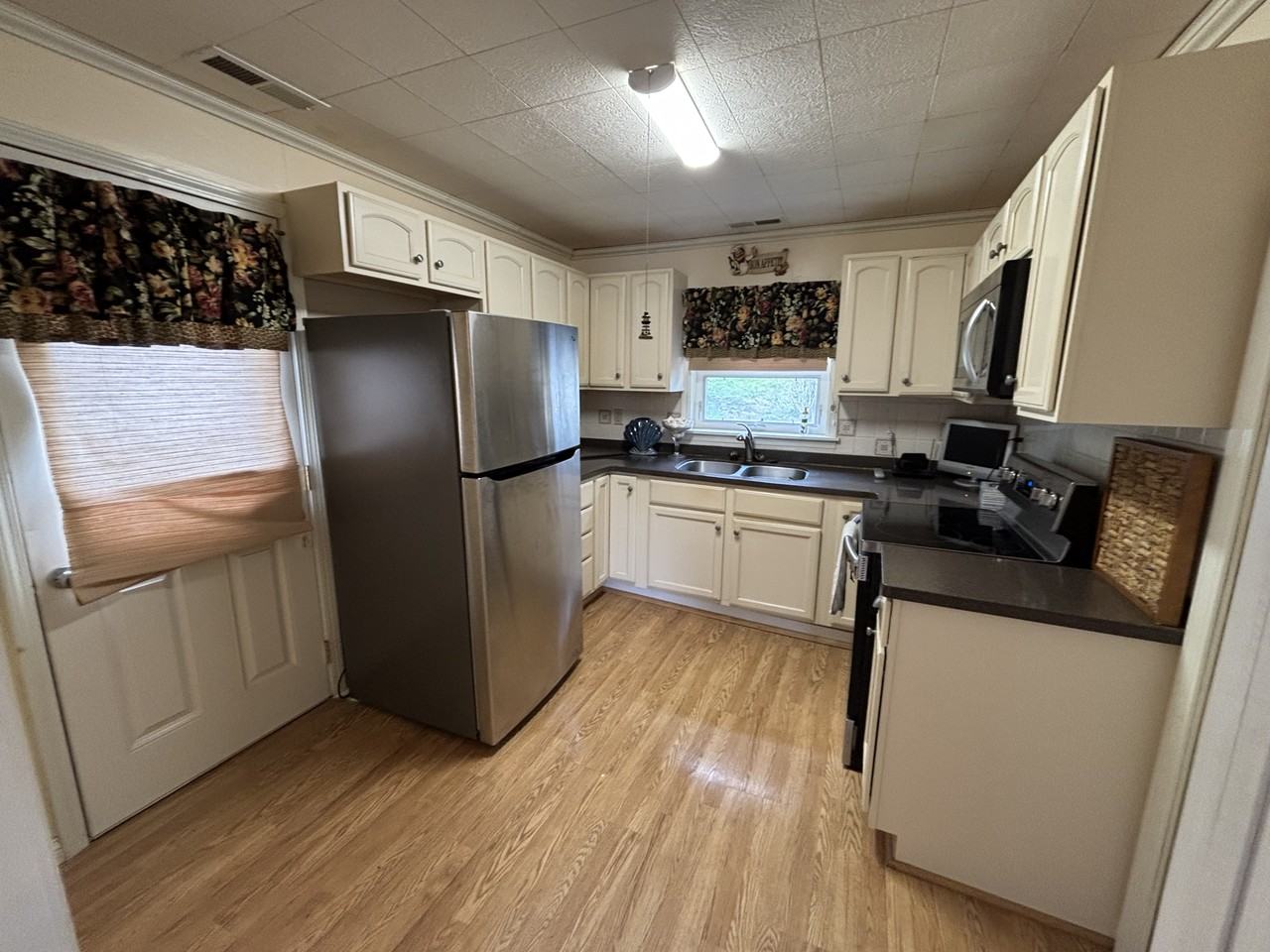 1058 County Road 300 West #150 - Photo 3 of 9