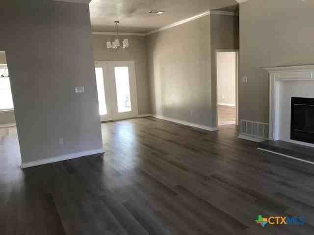 4707 Oxford Dr - Photo 3 of 15