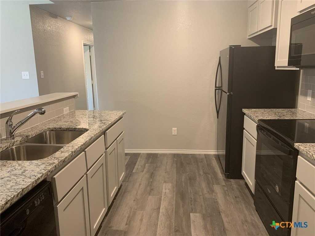 716 Kimble Dr Unit B #B - Photo 5 of 23