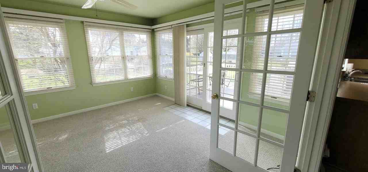 16891 Essex Road - Photo 7 of 18