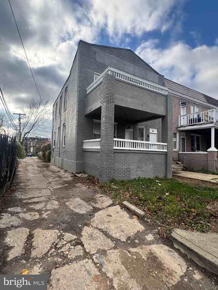 5000 Litchfield Ave #1 - Photo 3 of 16