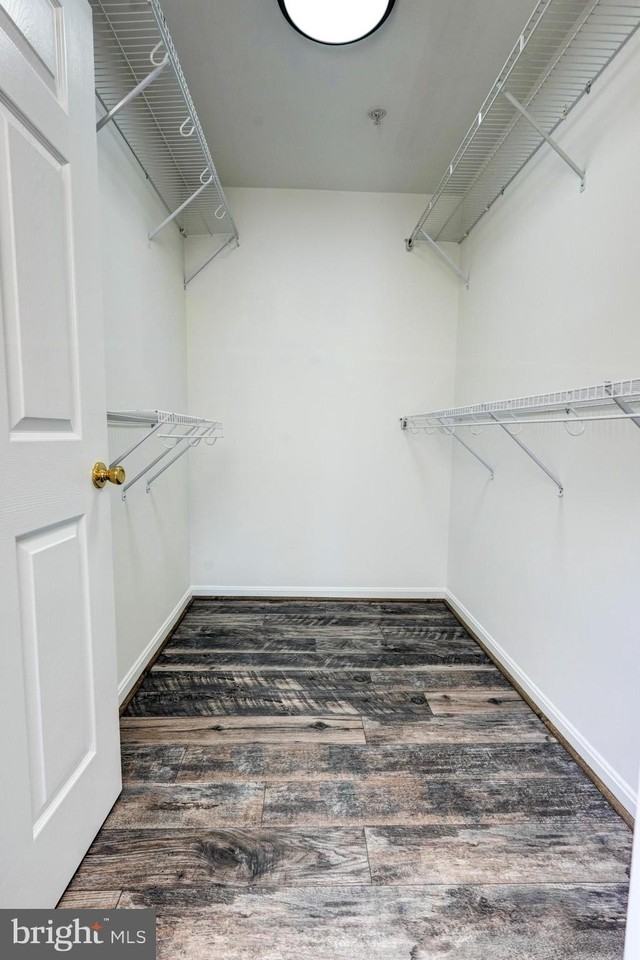 1001 Gaither Rd Apt I #I - Photo 4 of 34