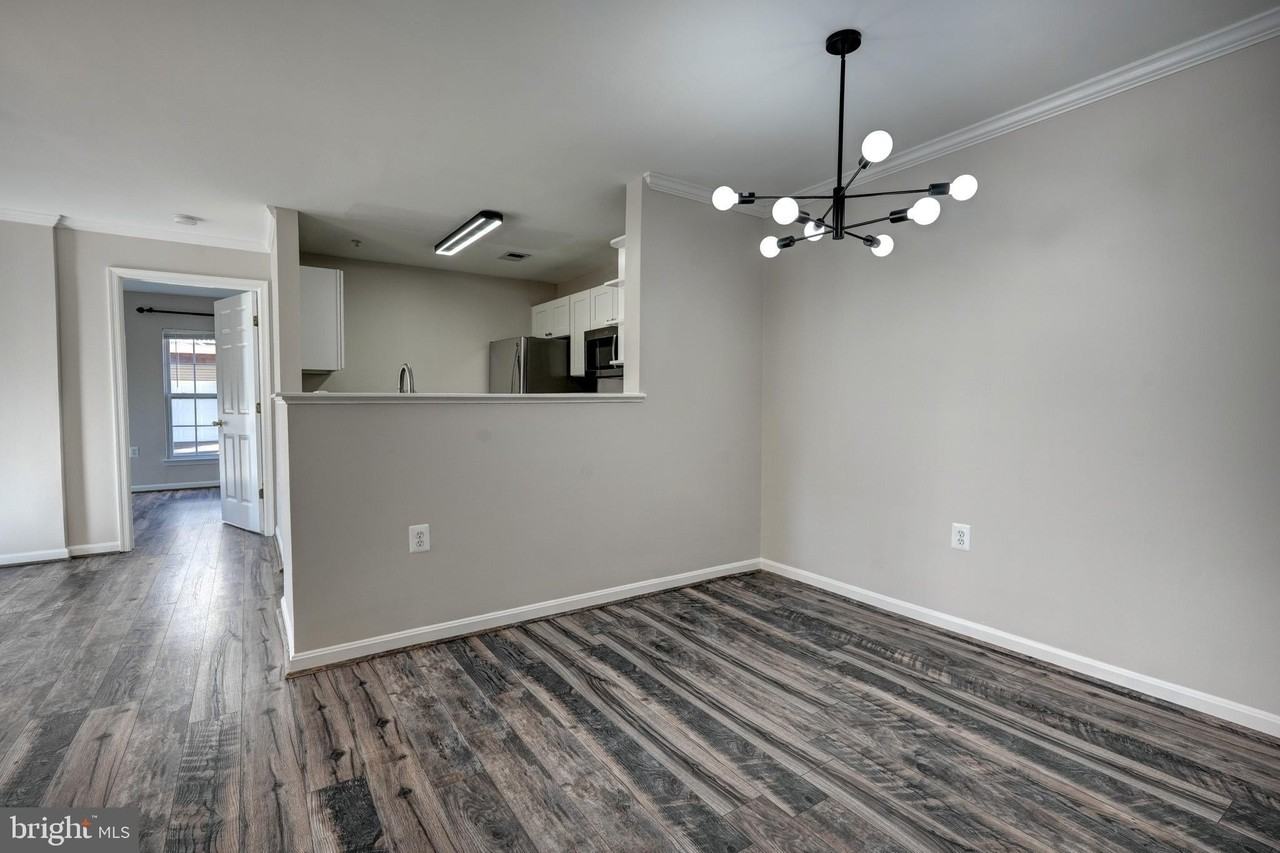 1001 Gaither Rd Apt I #I - Photo 5 of 34