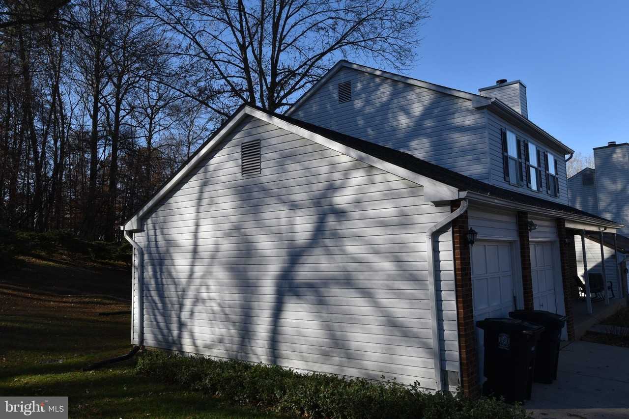 6707 Cherryfield Road - Photo 5 of 34