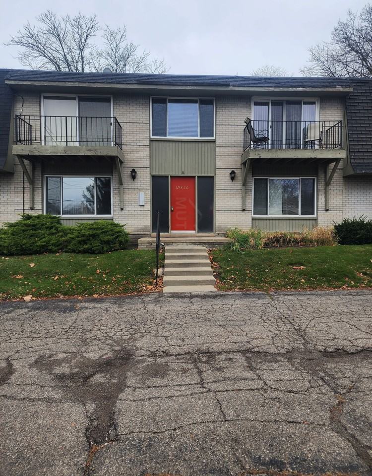 19820 W 12 Mile Rd #24