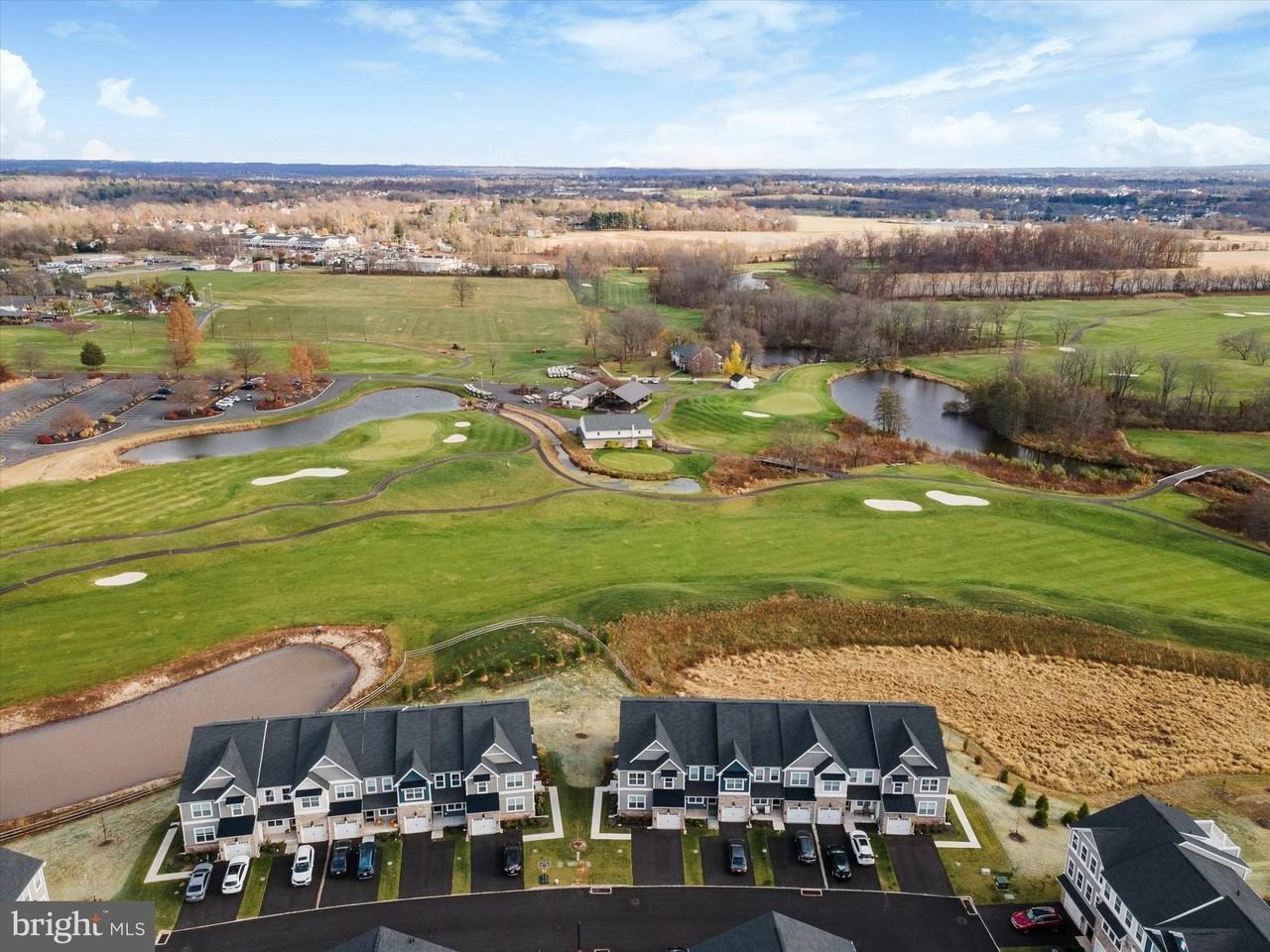 25 Copper Ct - Photo 5 of 49