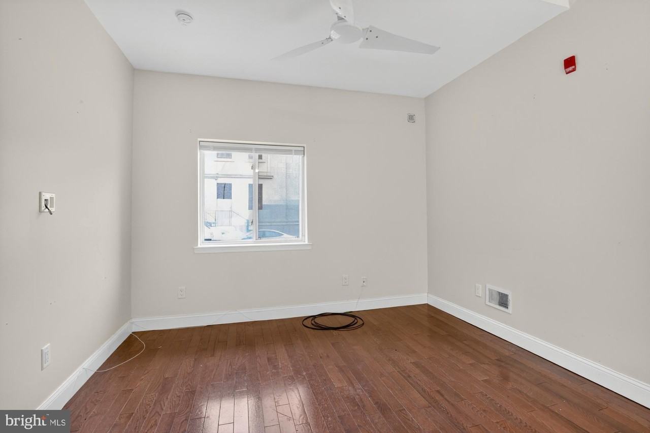 1802 East Huntingdon Street #1 - Photo 3 of 21