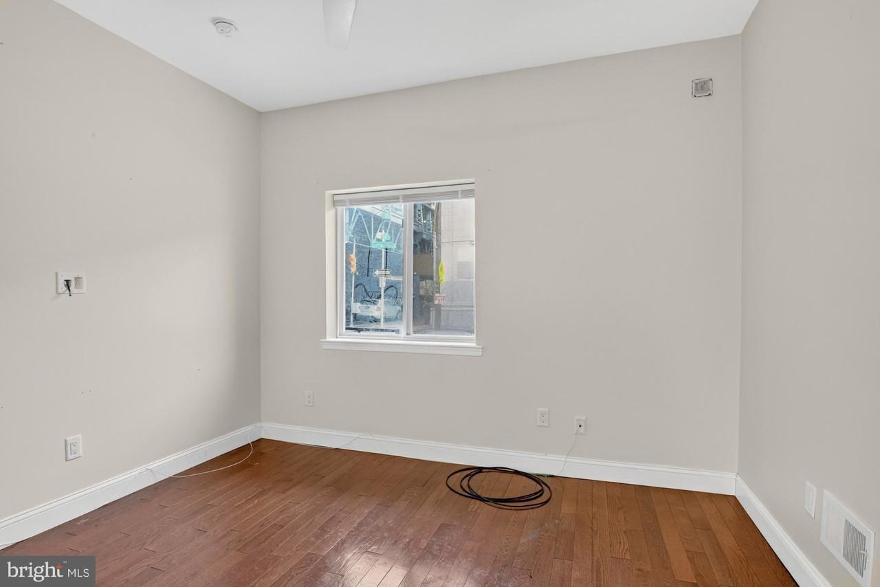 1802 East Huntingdon Street #1 - Photo 4 of 21