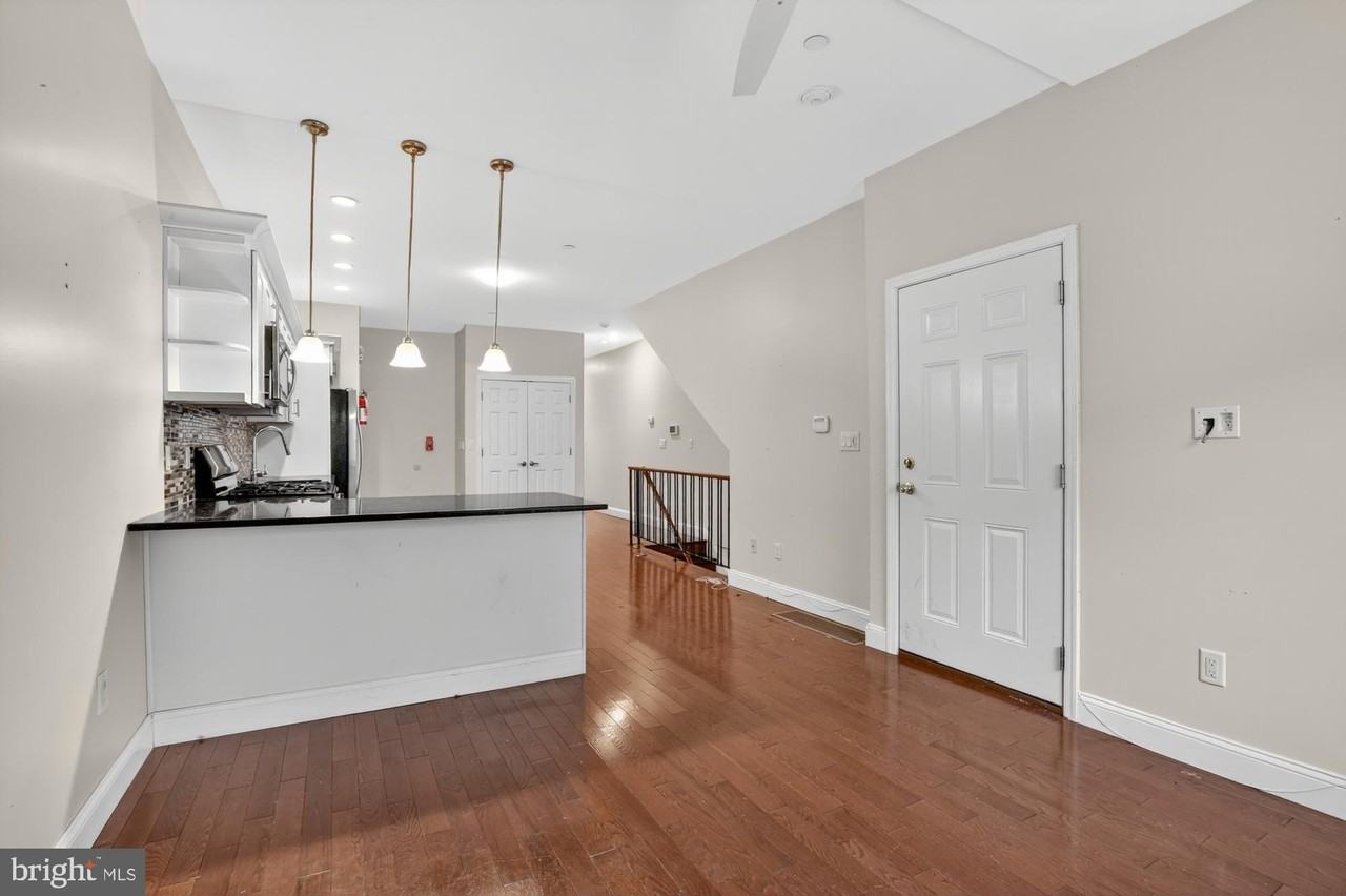 1802 East Huntingdon Street #1 - Photo 5 of 21