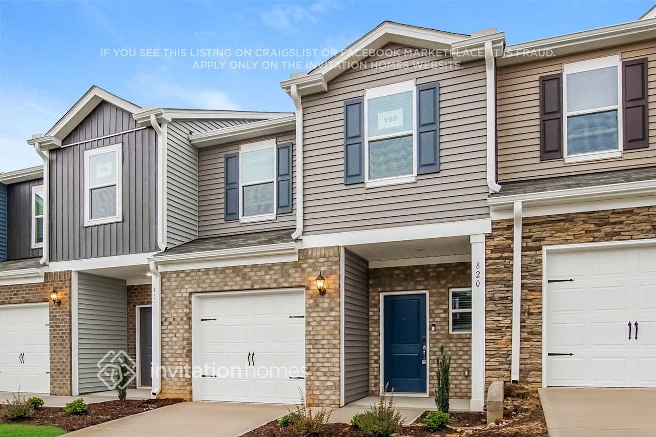 820 Holiday Park Ln - Photo 4 of 27