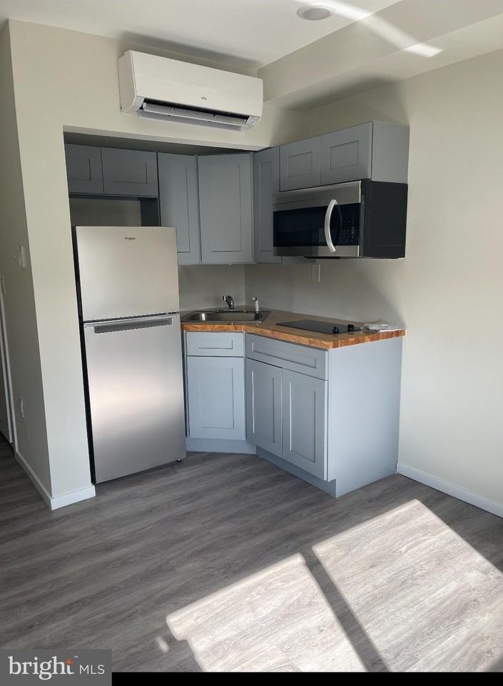 4419 Ludlow Street - Photo 2 of 4