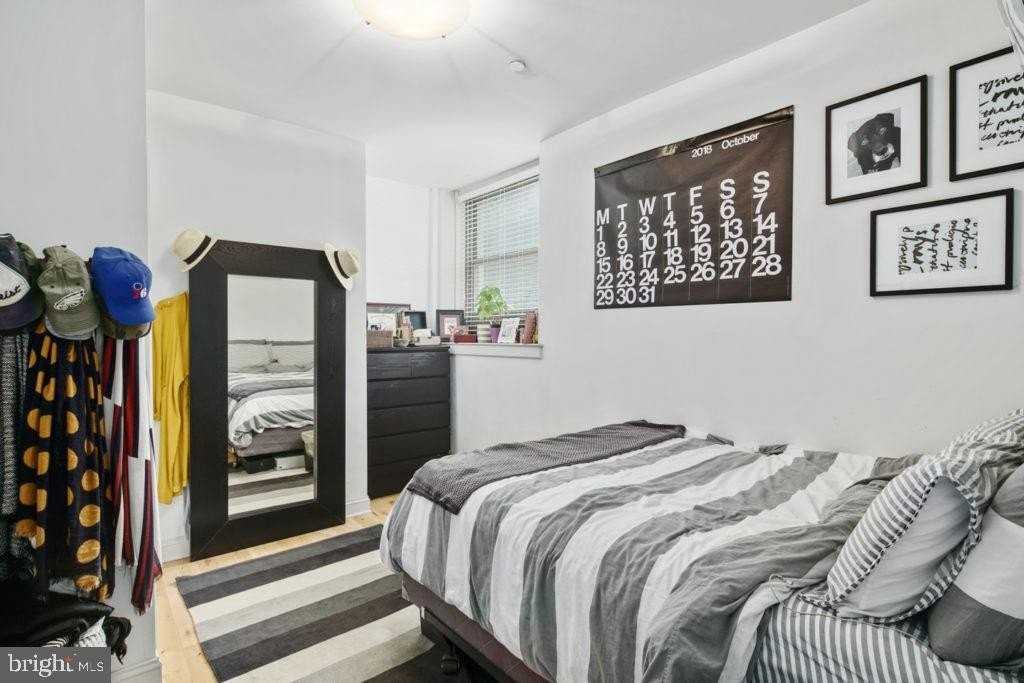 427 Monroe St Apt 102-33 #102 - Photo 6 of 9