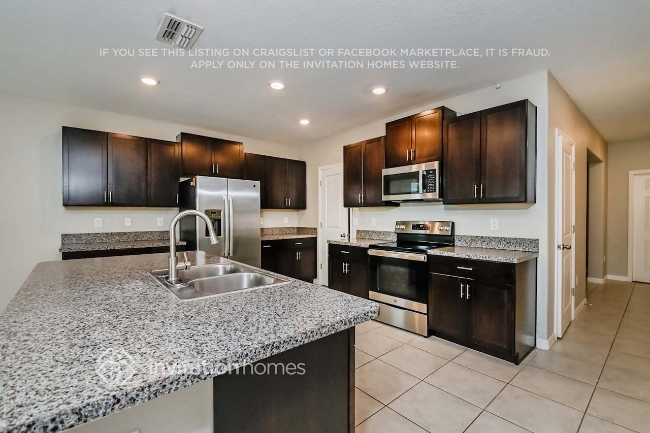 1565 Blue Rose Dr - Photo 5 of 25