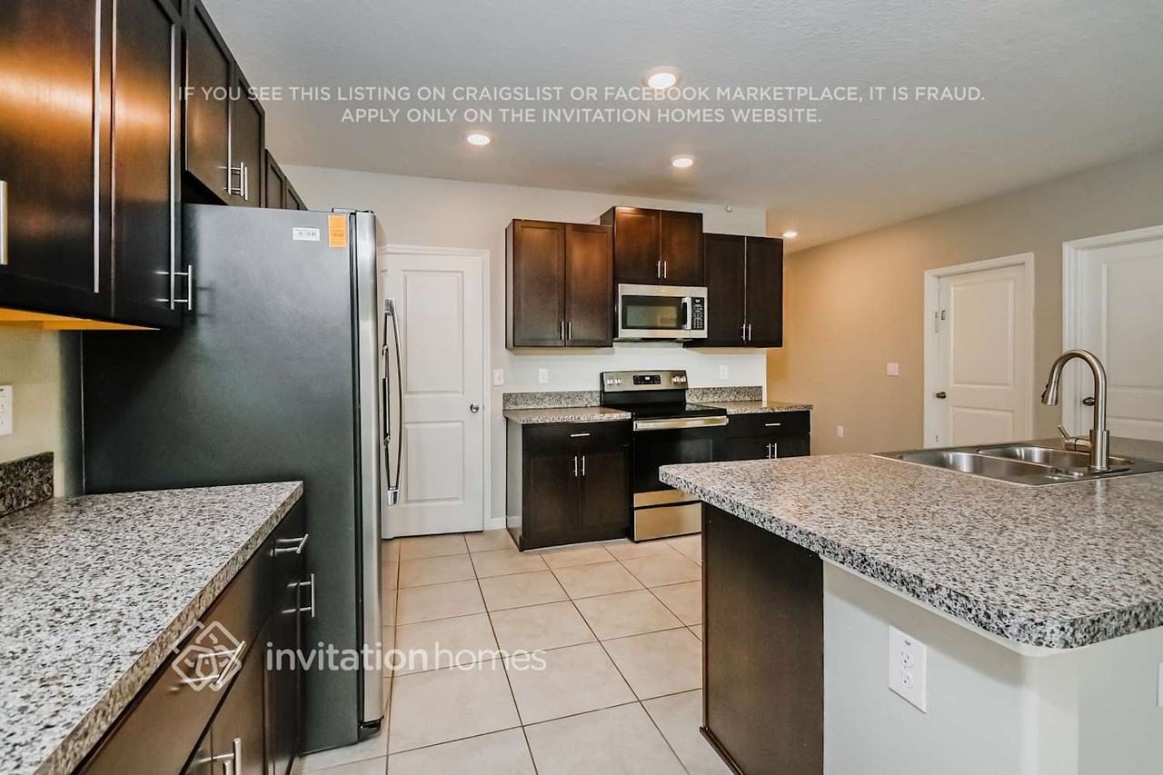 1565 Blue Rose Dr - Photo 6 of 25