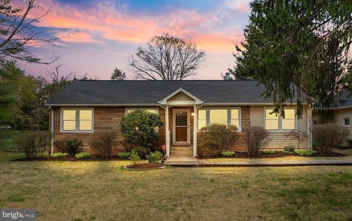 7804 Old Carolina Road - Photo 4 of 32