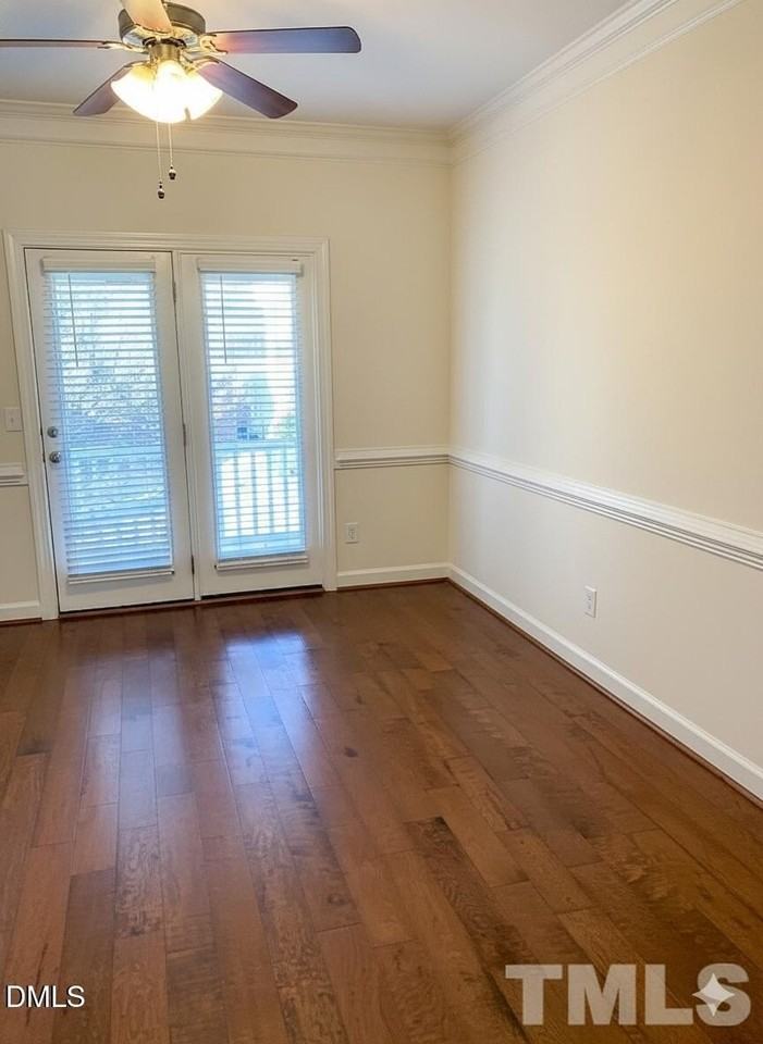 8725 Cypress Grove Run - Photo 4 of 10