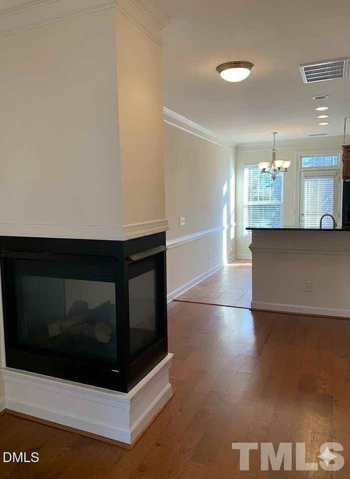 8725 Cypress Grove Run - Photo 5 of 10