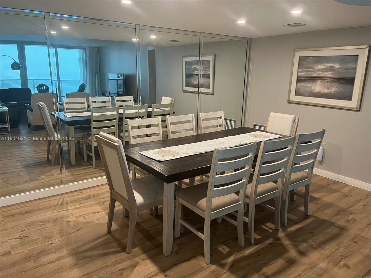 2751 S Ocean Dr #1406 - Photo 5 of 8