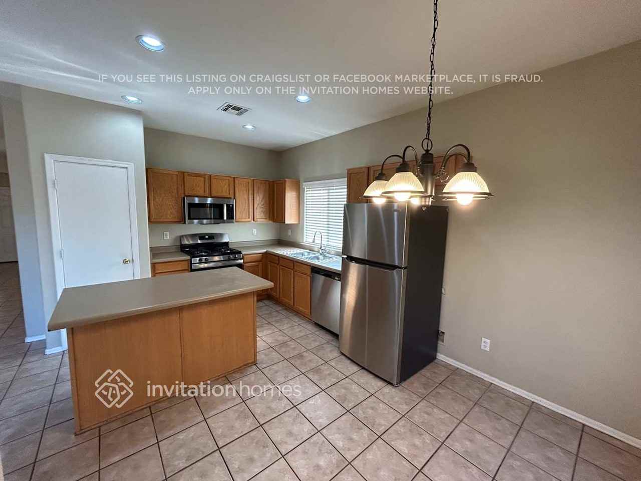 1612 S 80th Dr - Photo 5 of 18