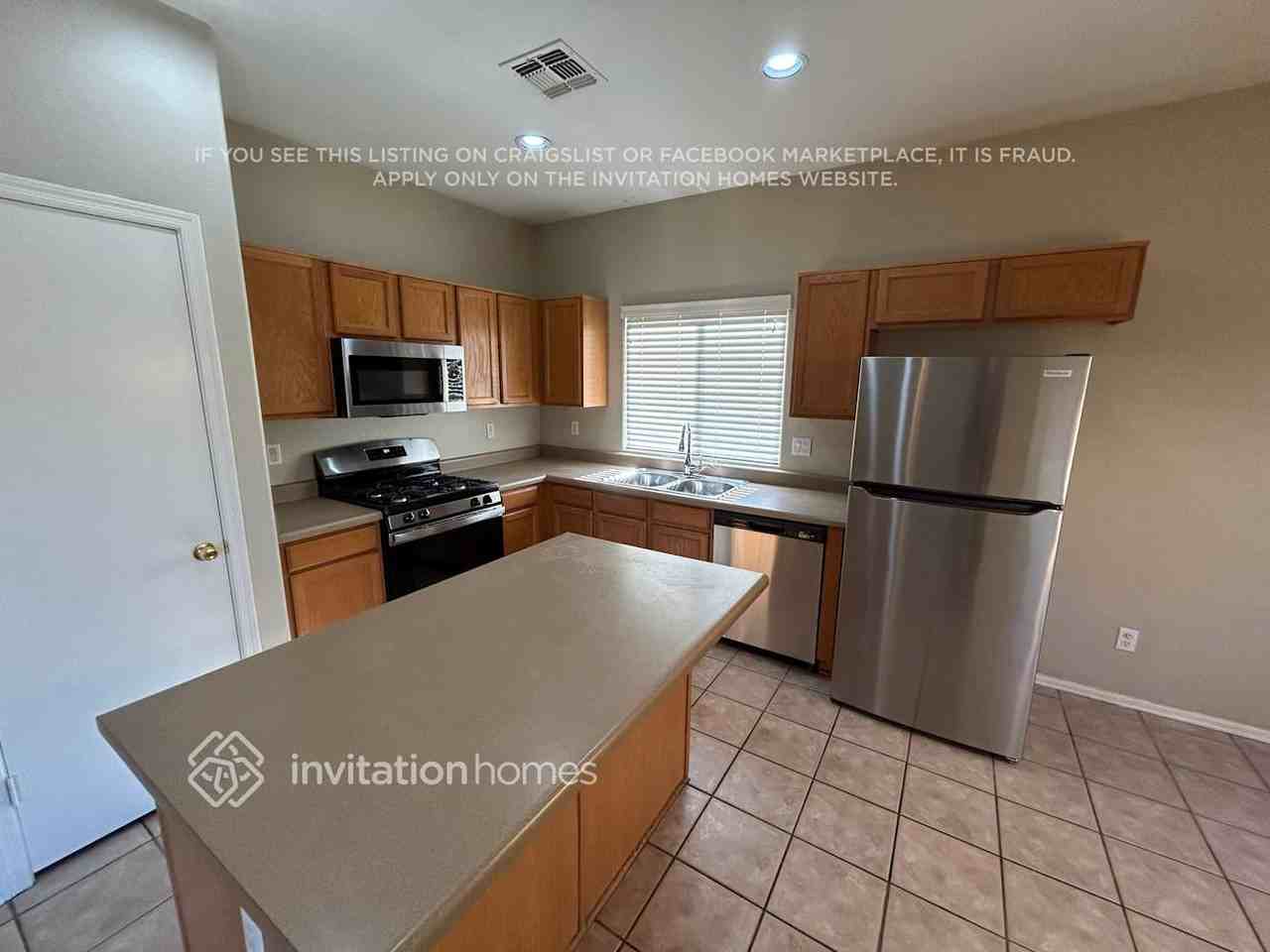 1612 S 80th Dr - Photo 6 of 18