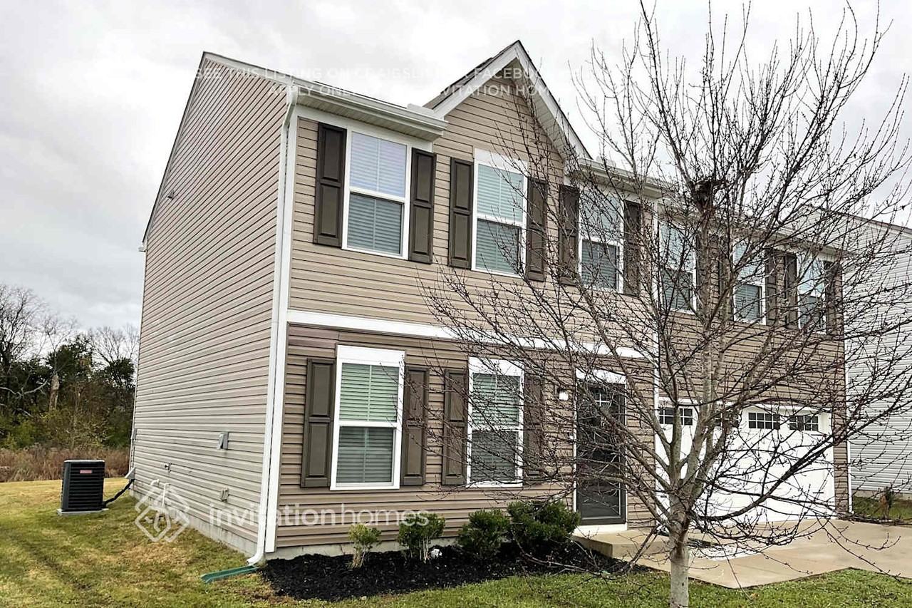 2417 Solomon Lane - Photo 3 of 18