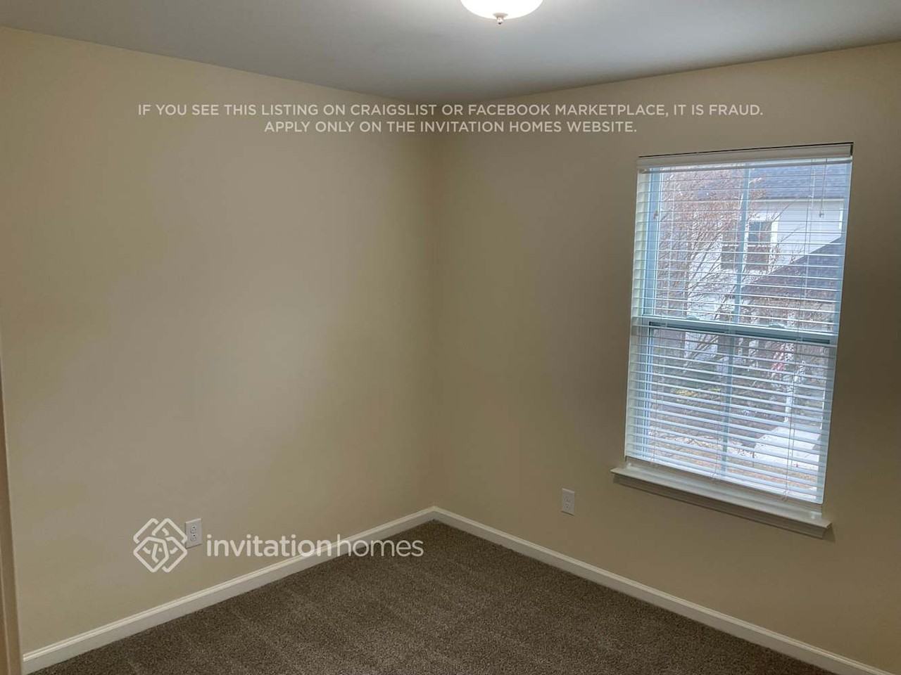 8130 Dumphries Dr - Photo 7 of 15