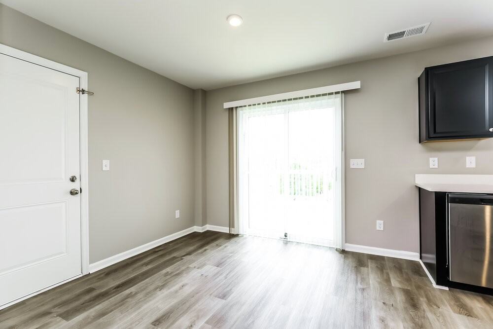 1316 Isabella Ln - Photo 6 of 17