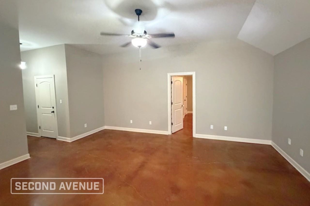 8704 Smith Ranch Dr - Photo 3 of 15