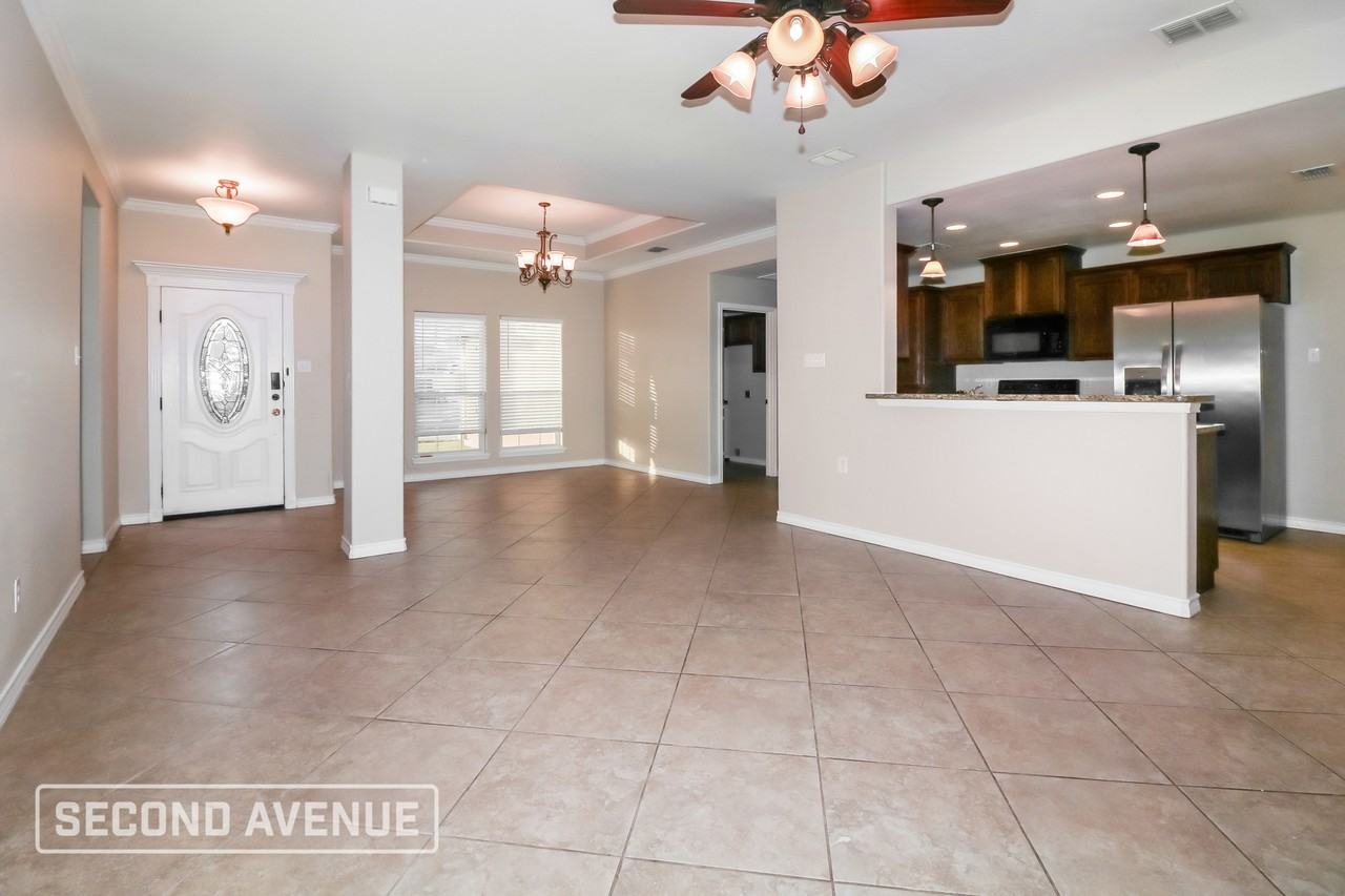 3622 Garnet Ct - Photo 4 of 28