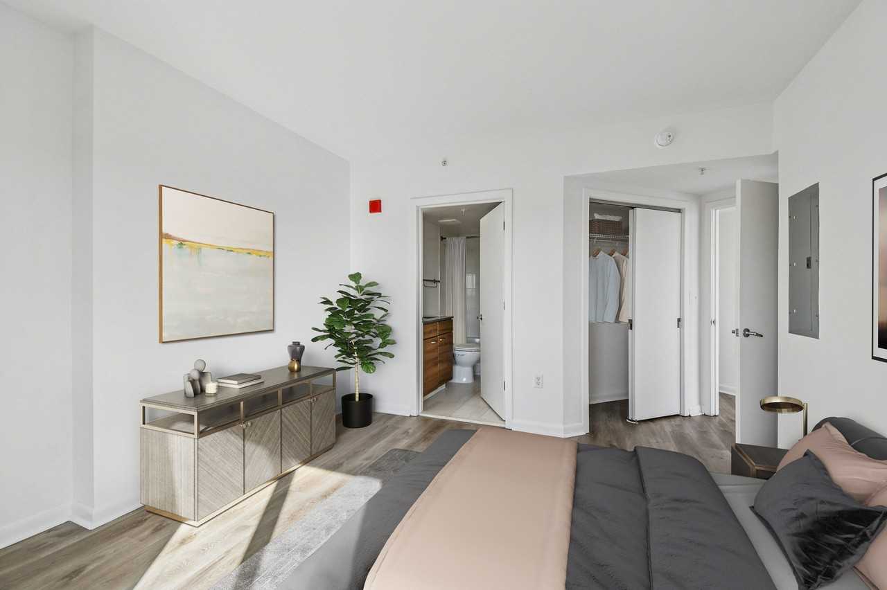 8421 Broad - Photo 7 of 35