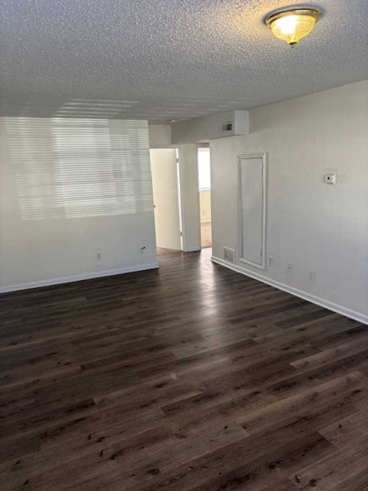 Deer Creek Apartments - Photo 2 of 14