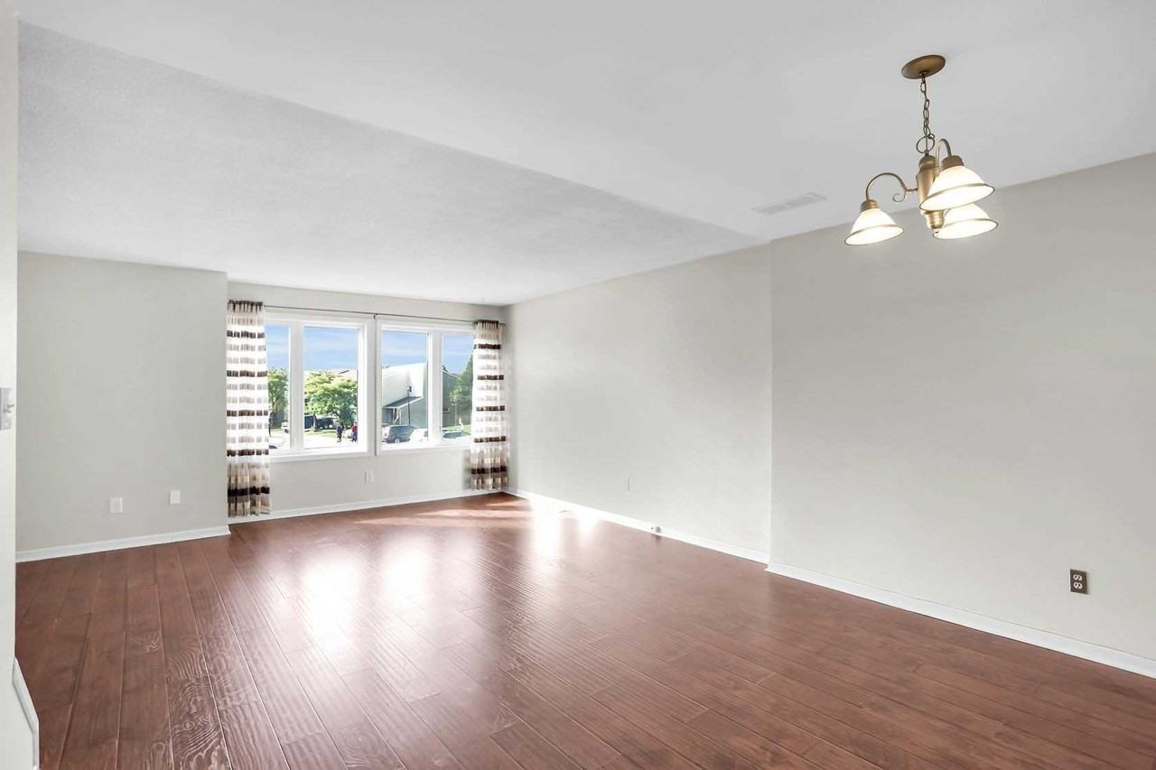 700 Osgoode Drive #142 - Photo 3 of 32