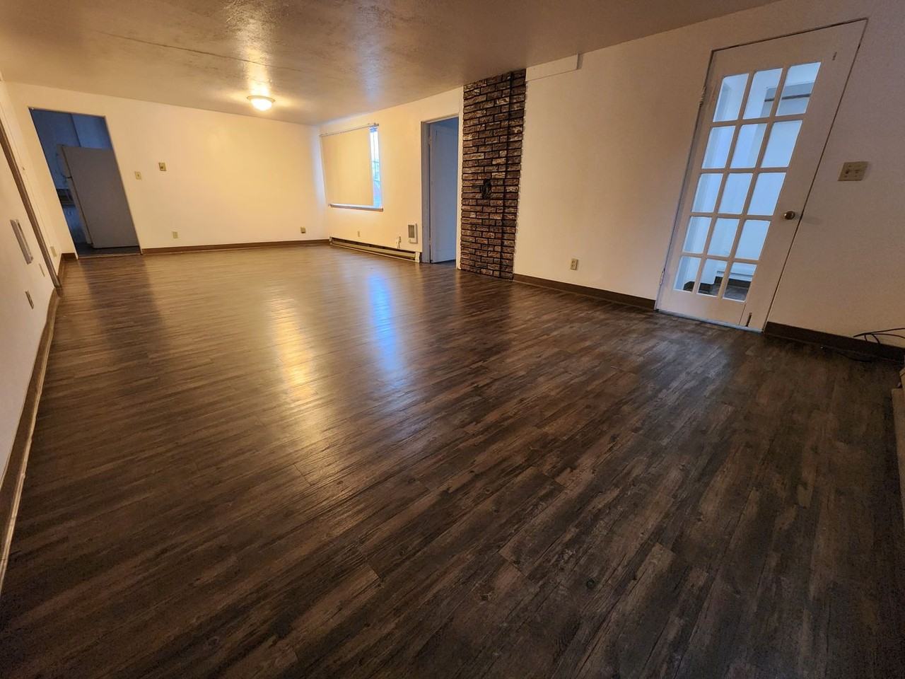 620 Northeast Maple Street - Photo 4 of 12