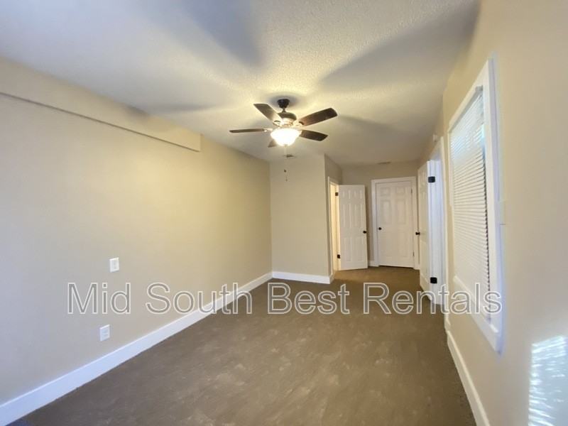 804 Booker Street - Photo 6 of 10