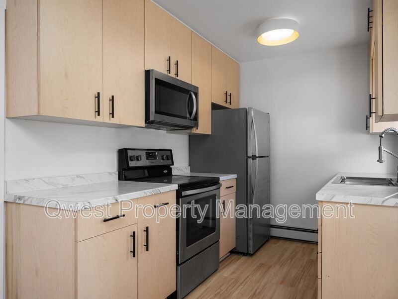 414 Rose St - Photo 3 of 10